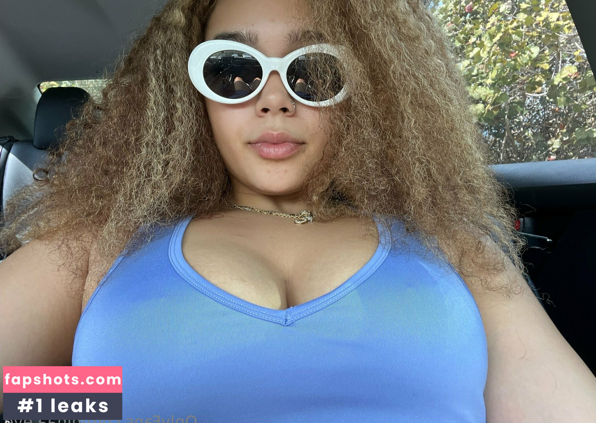 ninaa.eve gallery photo #15