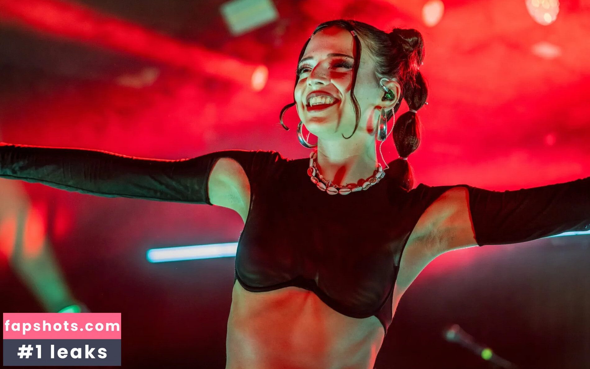 ninachuba nude babe gallery