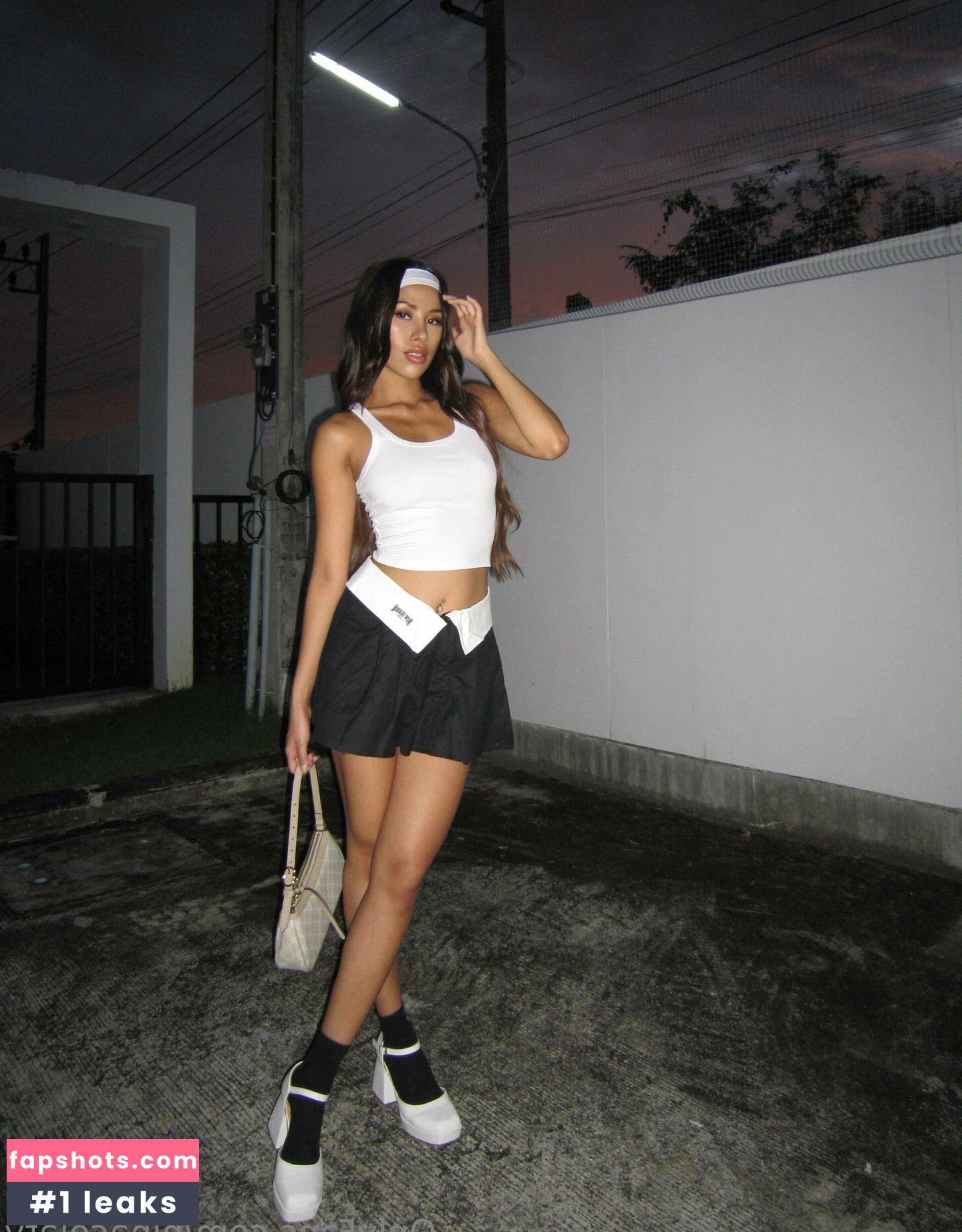 Ninacola gallery photo #69