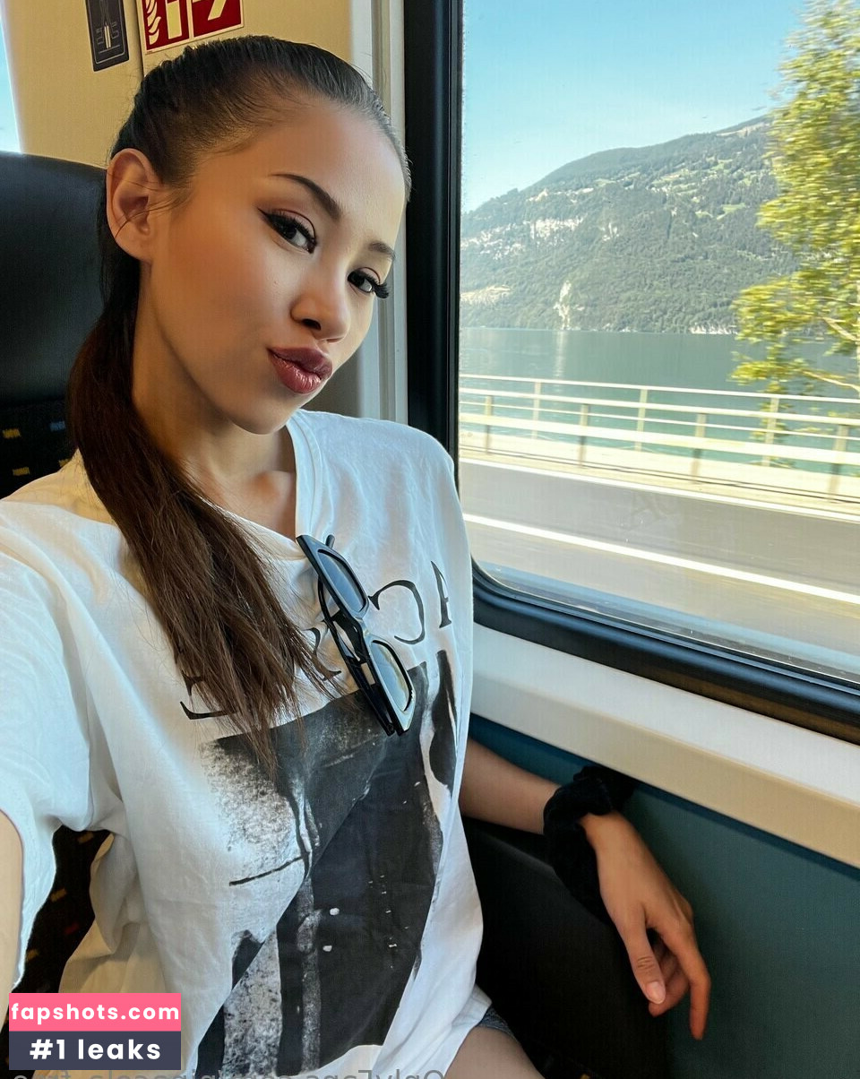 Ninacola gallery photo #96