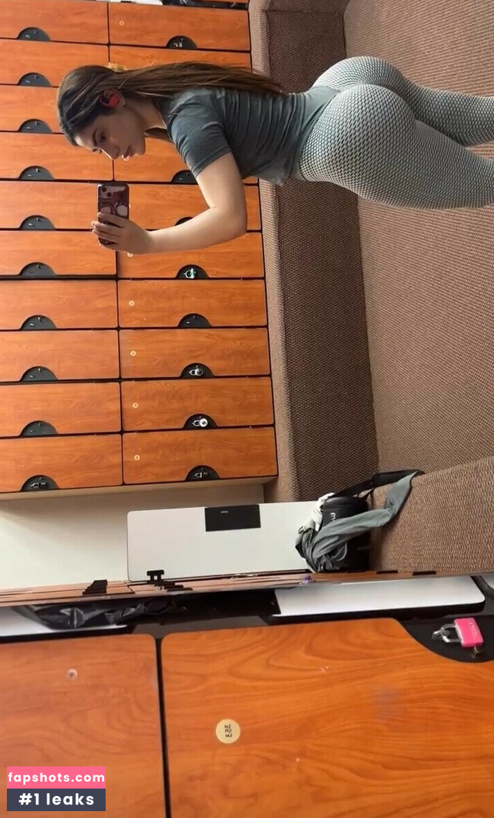 NinaGonz gallery photo #13