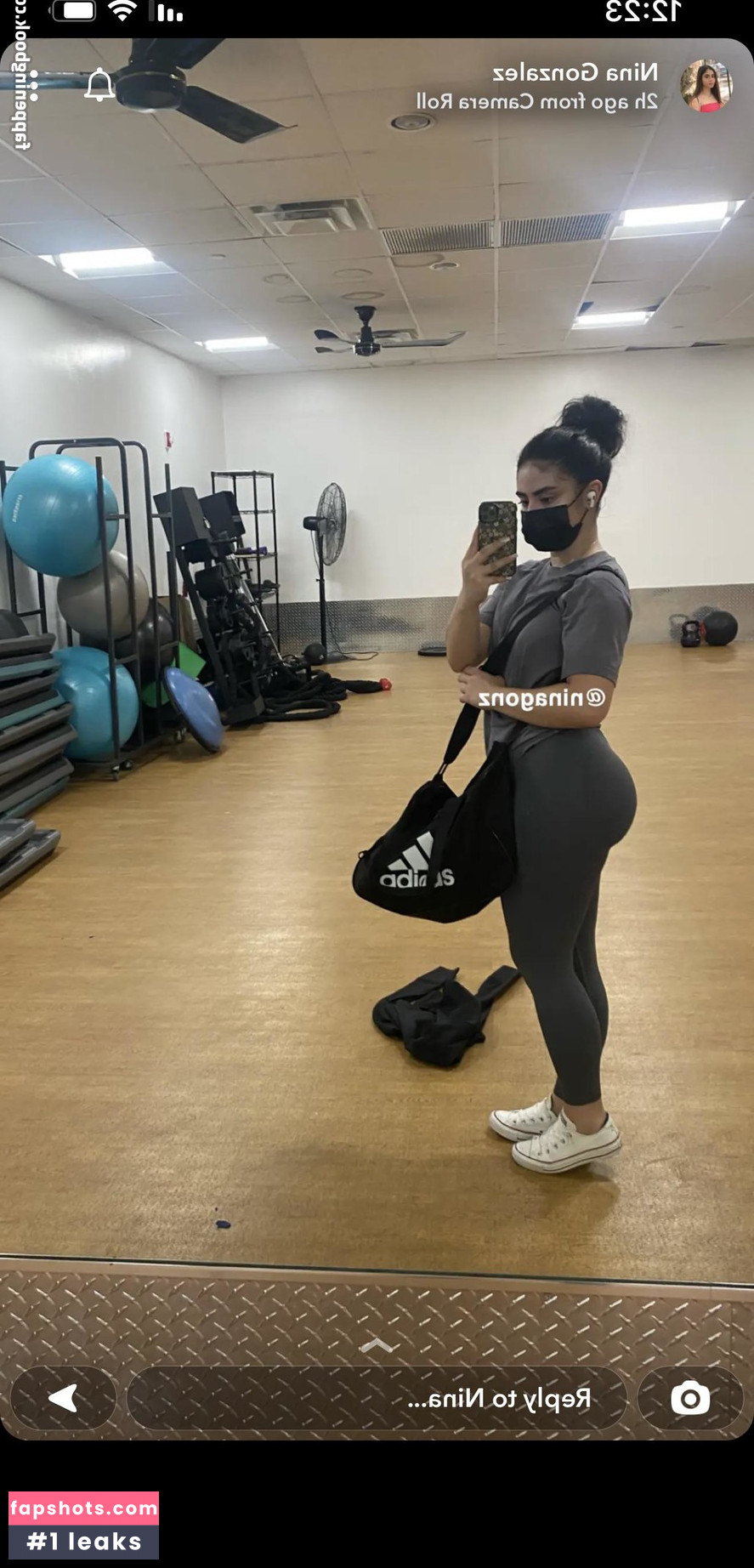 NinaGonz gallery photo #29