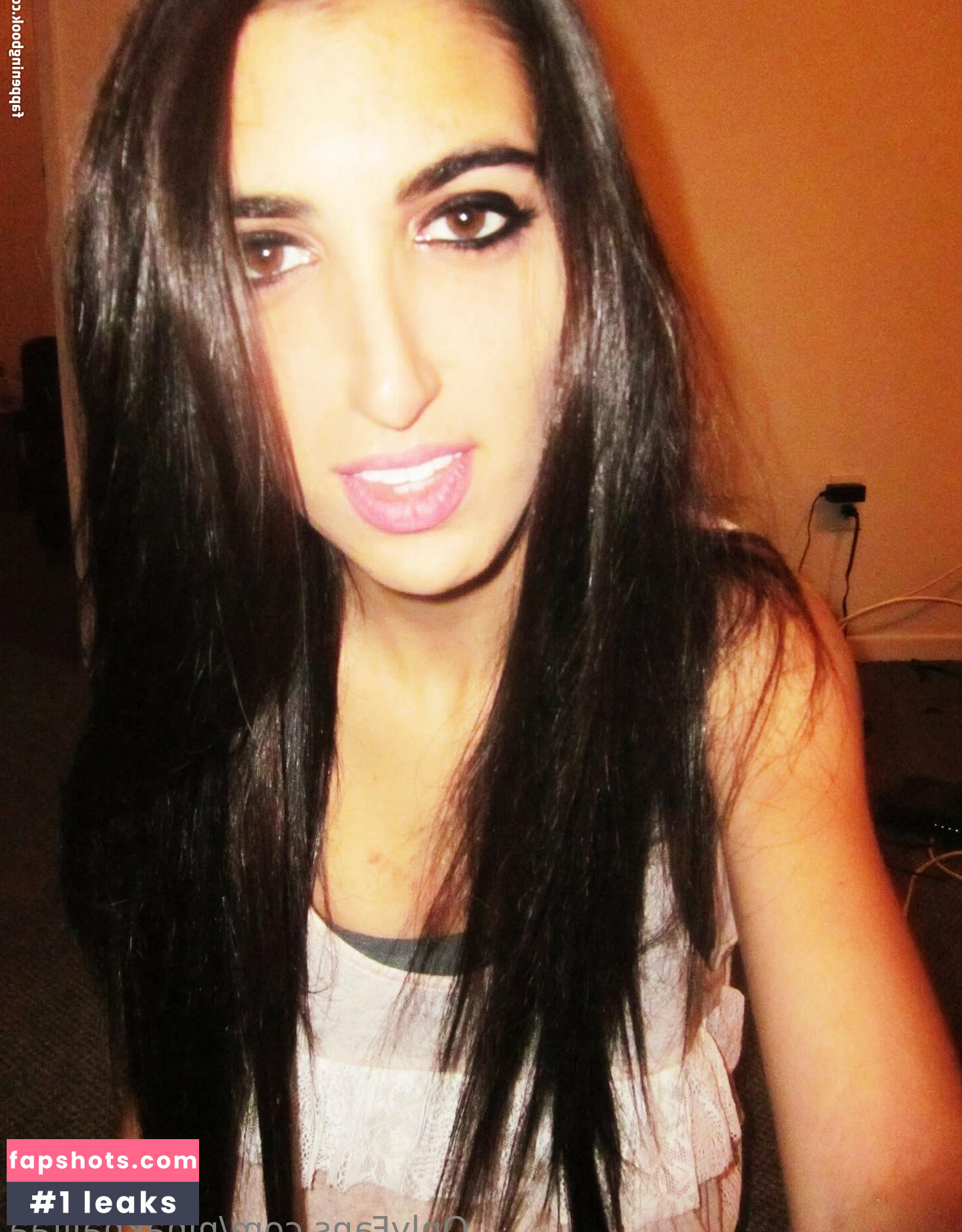 ninakhalifaa gallery photo #3