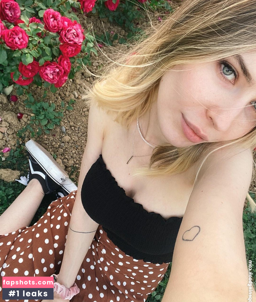 Ninaloudlemon gallery photo #6