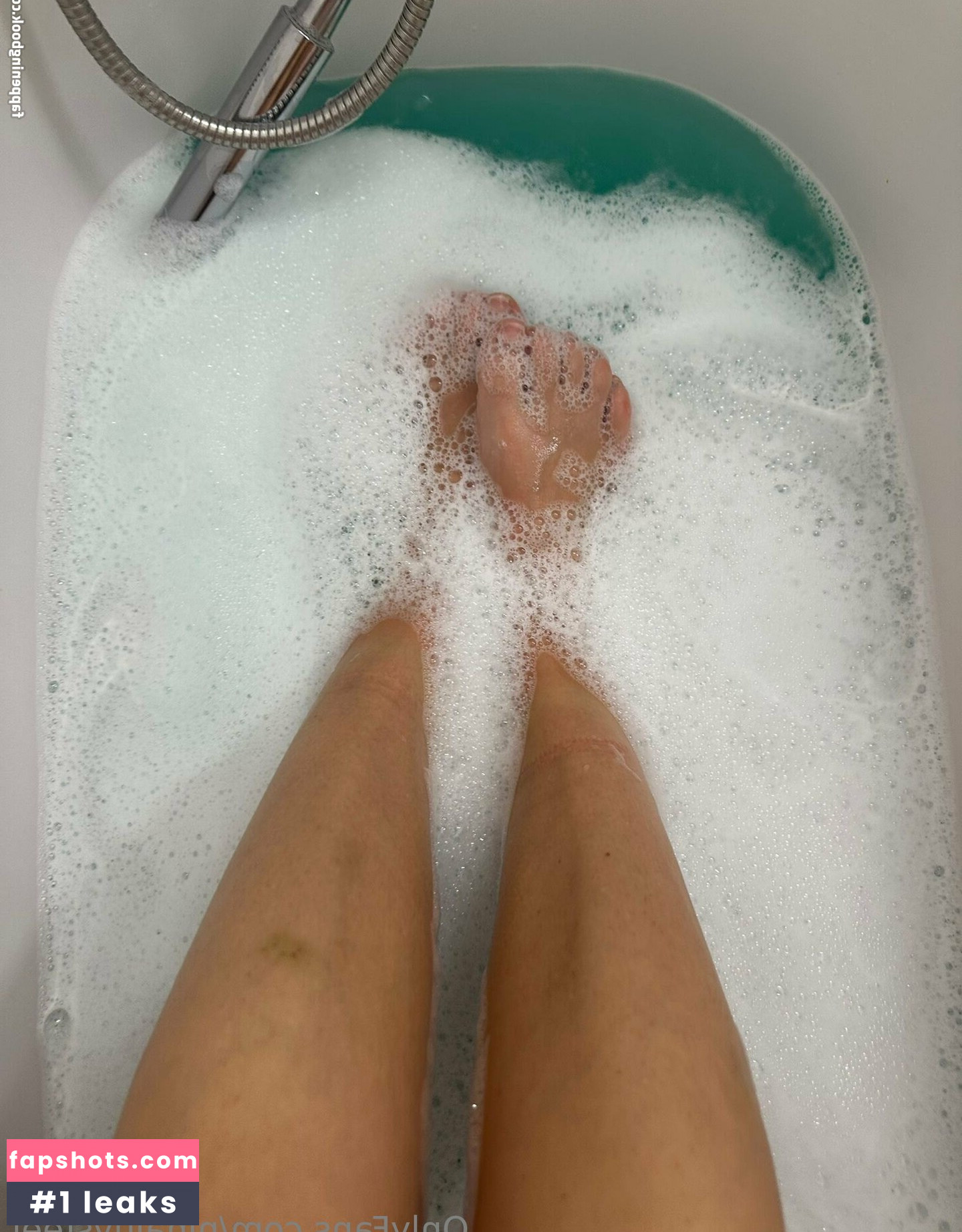 ninaluvsfeet gallery photo #20