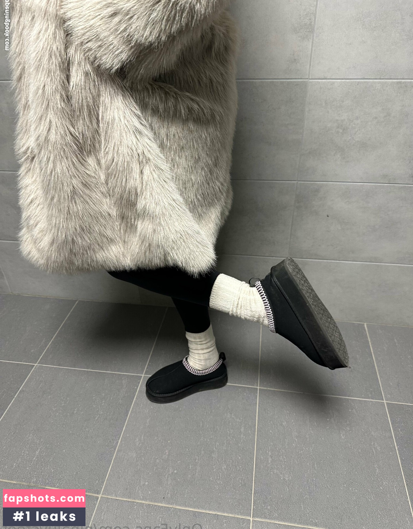 ninaluvsfeet gallery photo #10