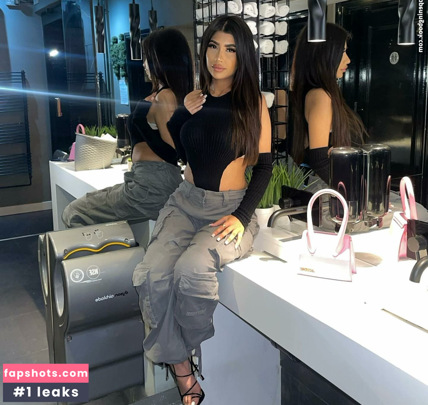 ninanagy gallery photo #3