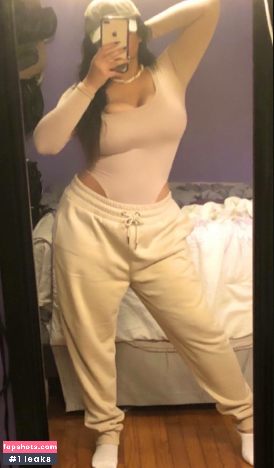 Ninathepony gallery photo #33