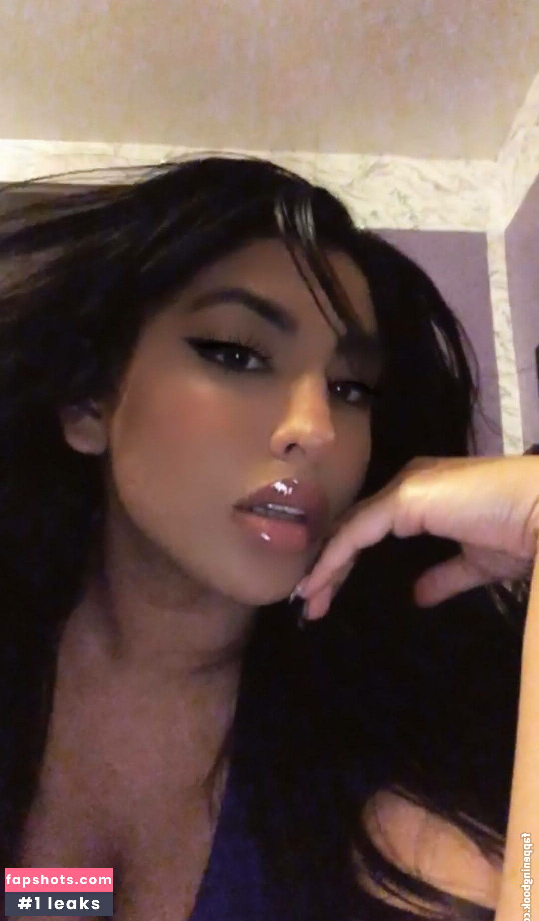 Ninathepony gallery photo #37