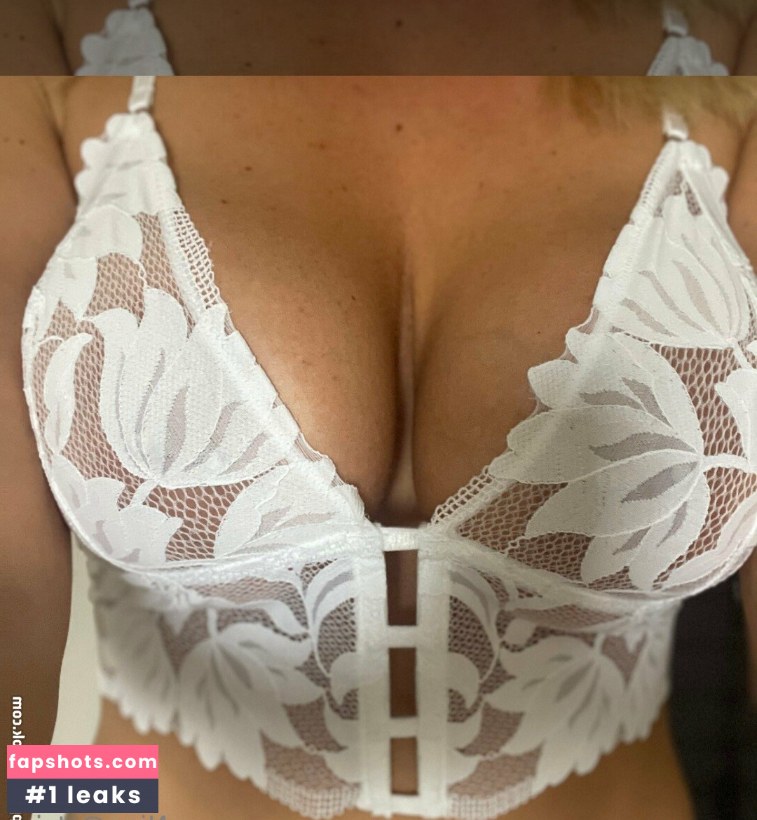 Nipsstrips Nude Leaks OnlyFans Photos #2 - LeakJerk