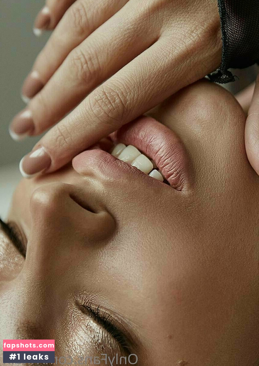 nita.x gallery photo #25