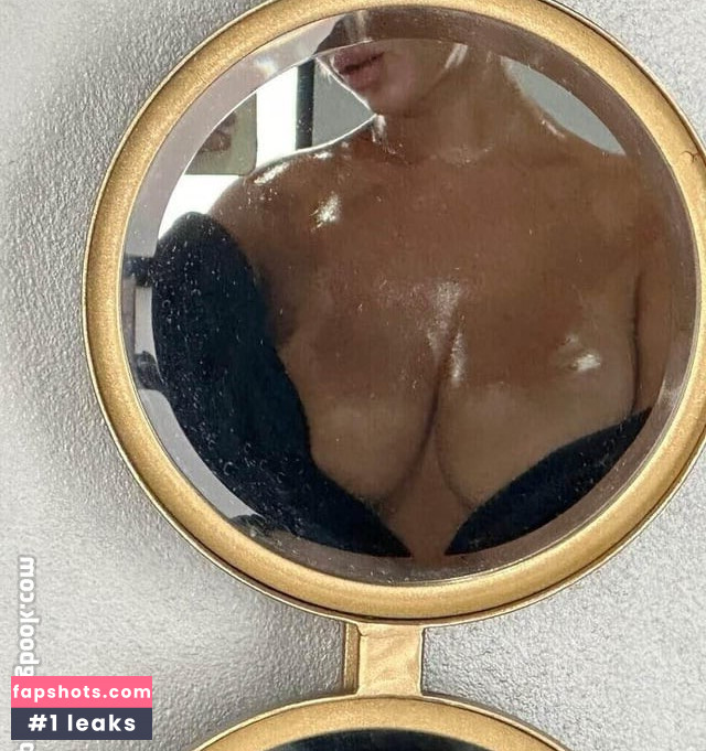 Niykee Heaton gallery photo #43