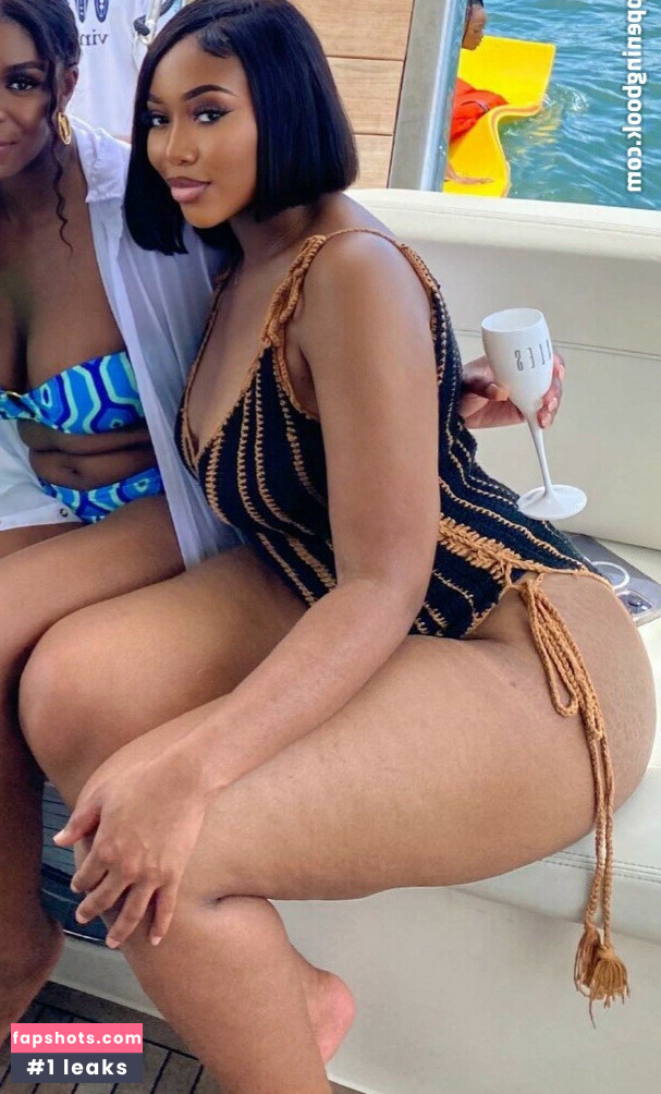 Nneka gallery photo #15