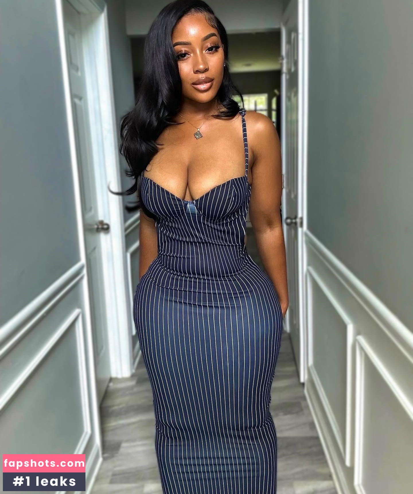 Nneka gallery photo #8