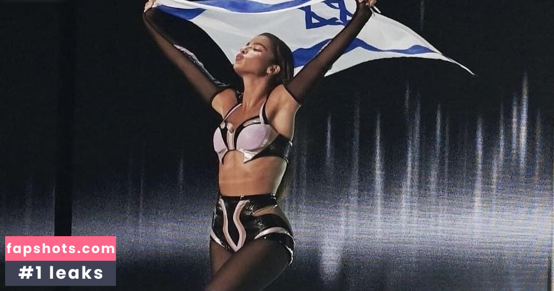 Noa Kirel gallery photo #21