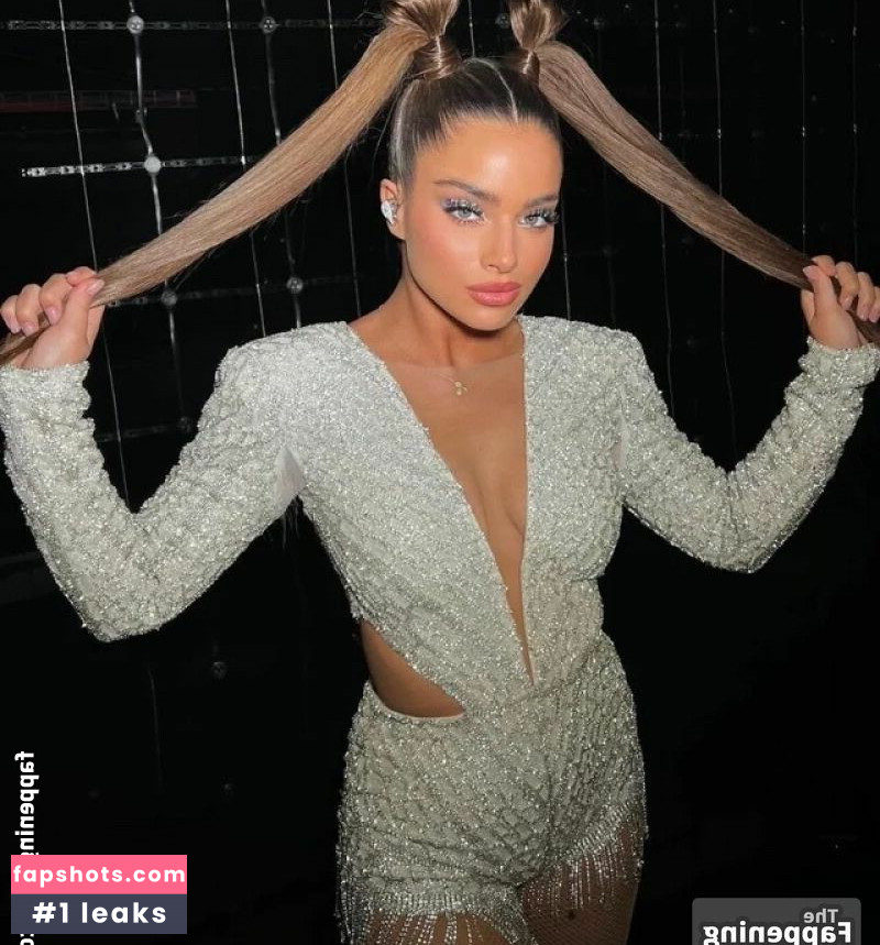 Noa Kirel gallery photo #30