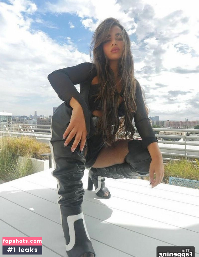 Noa Kirel gallery photo #38