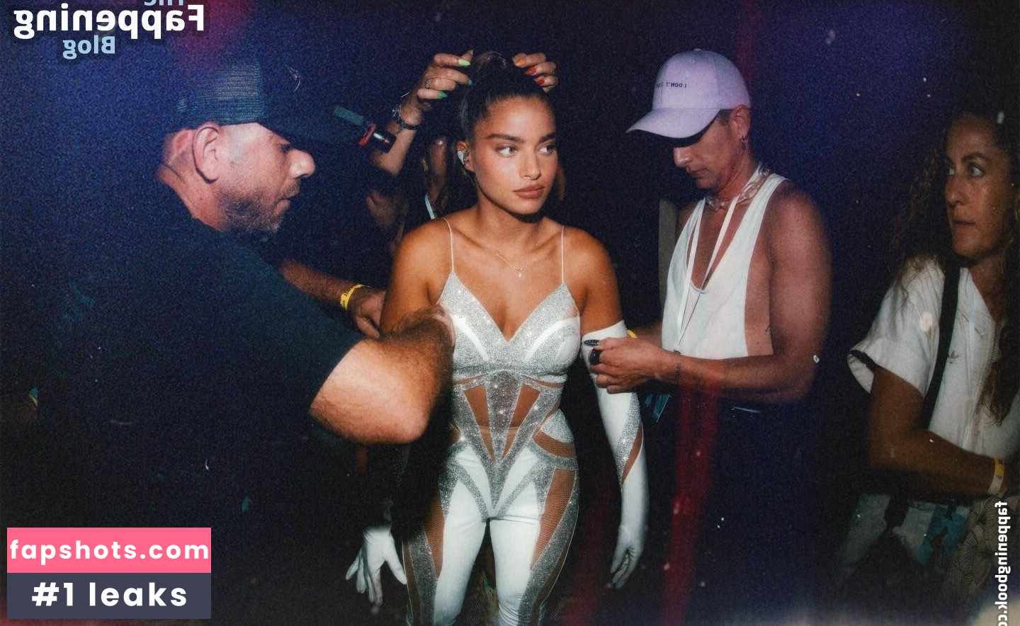 Noa Kirel gallery photo #53