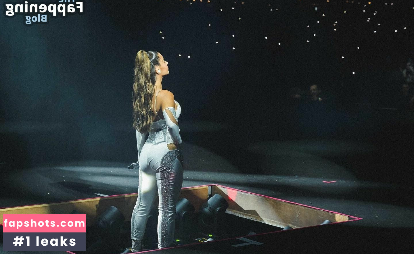 Noa Kirel gallery photo #59