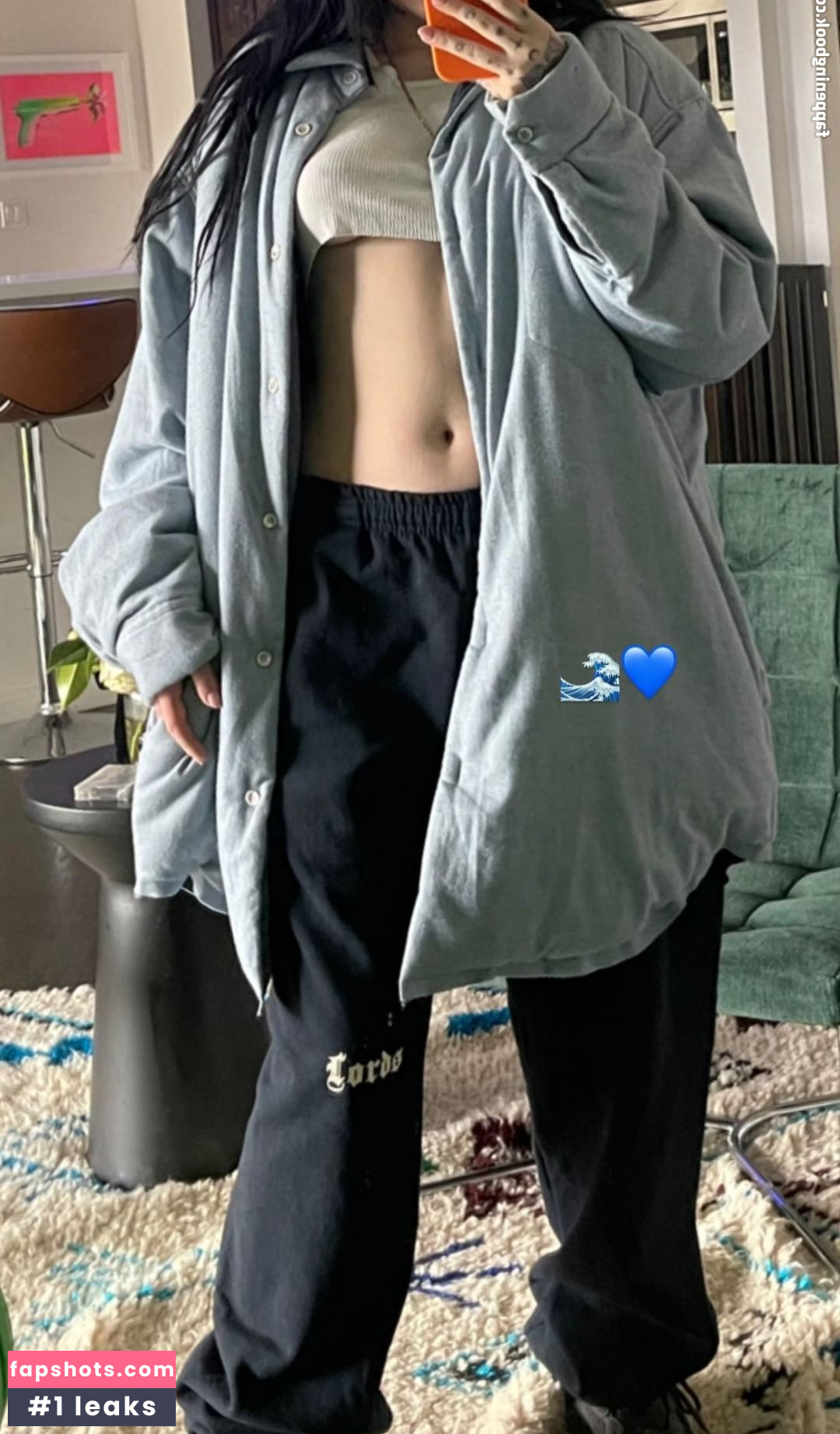 Noah Cyrus gallery photo #488