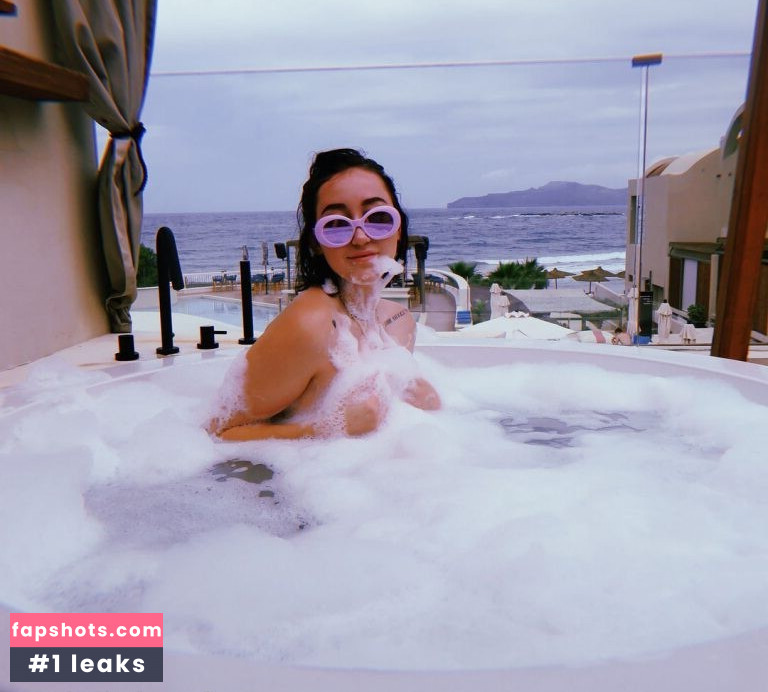 Noah Cyrus gallery photo #500