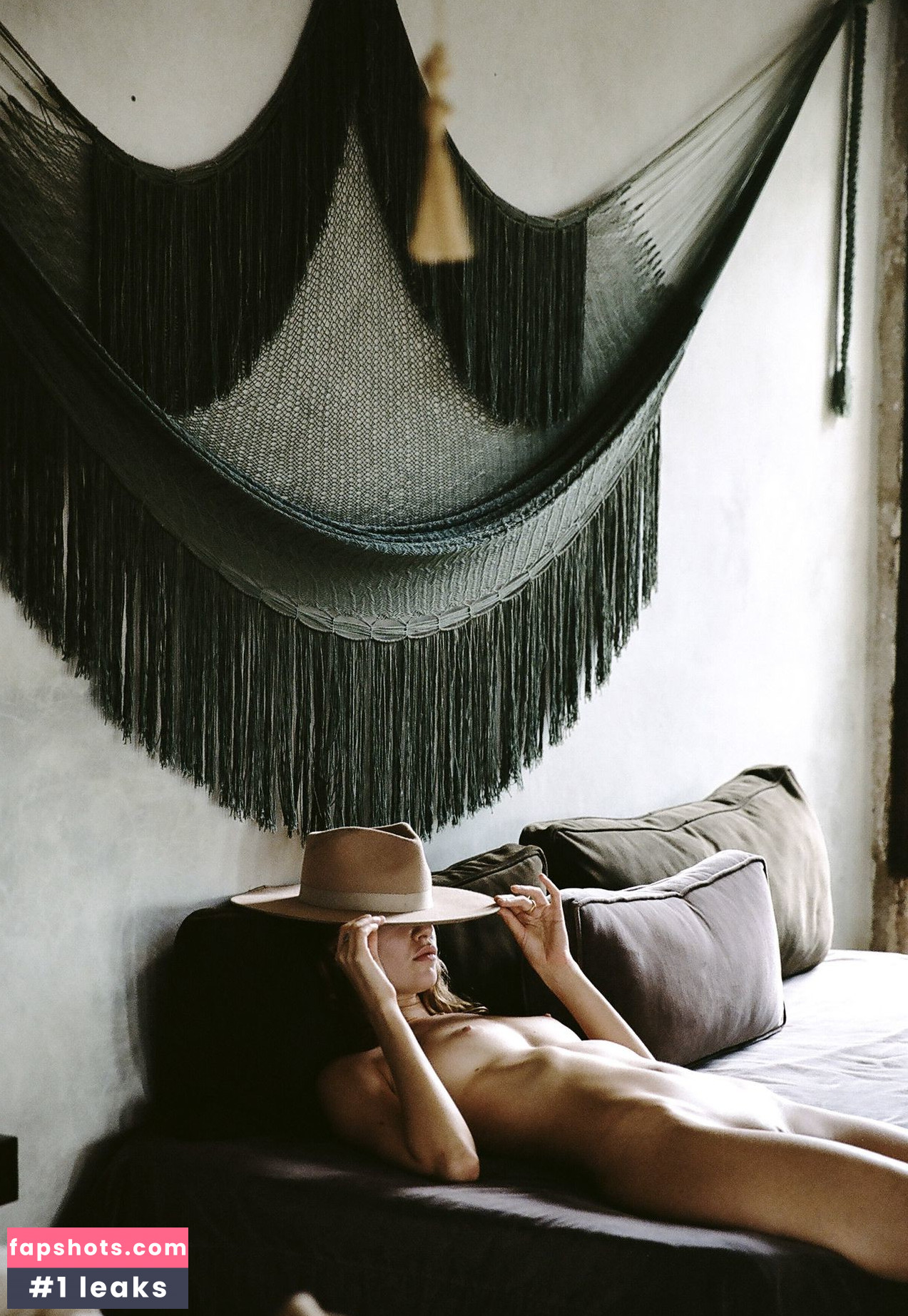 Noah Steenbruggen gallery photo #2