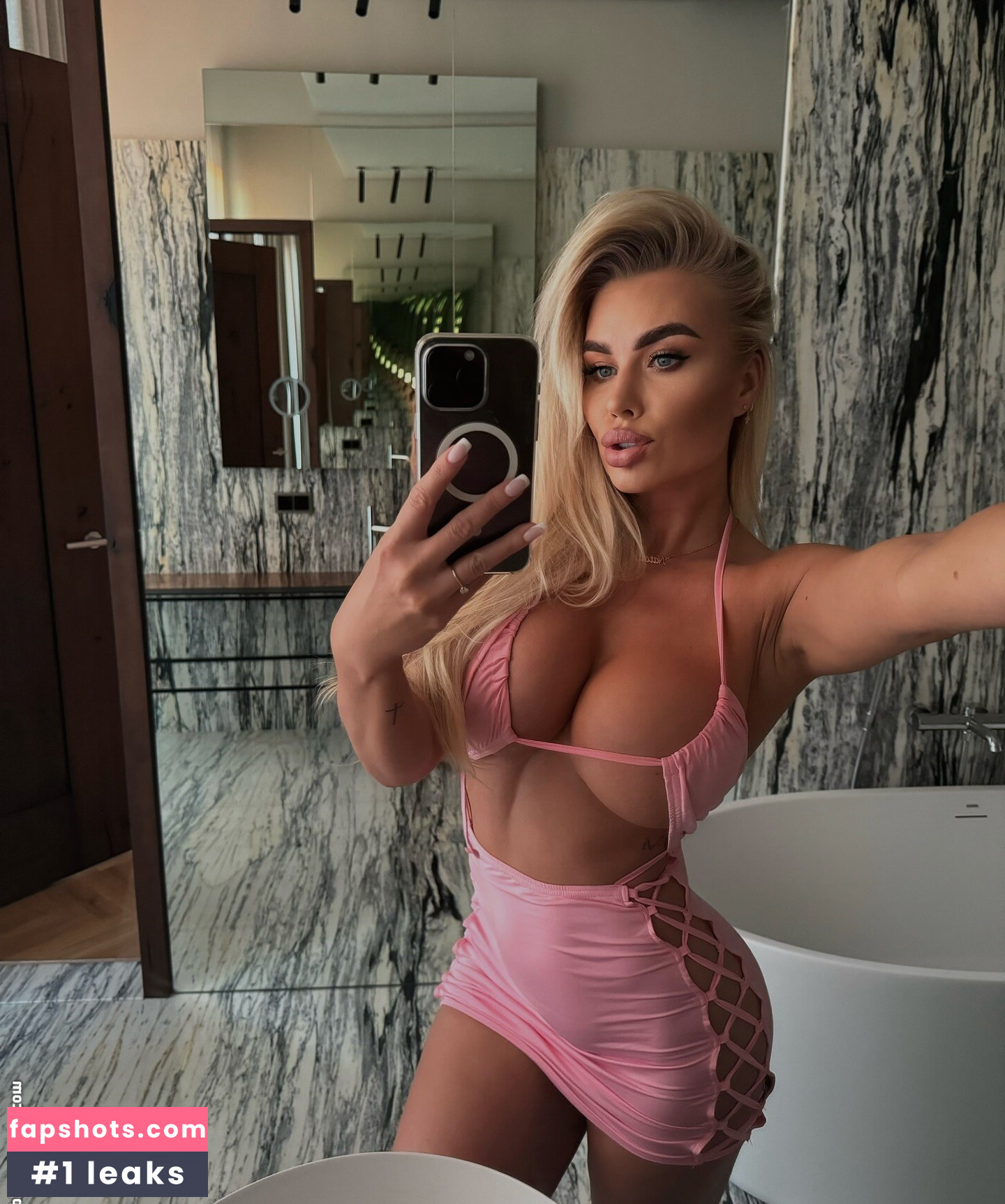 Noele Natalia Nude Leaks OnlyFans Photos #10 - LeakJerk