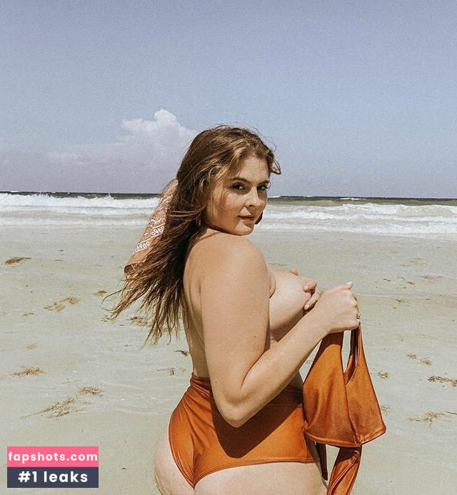 Noelle Downing gallery photo #2