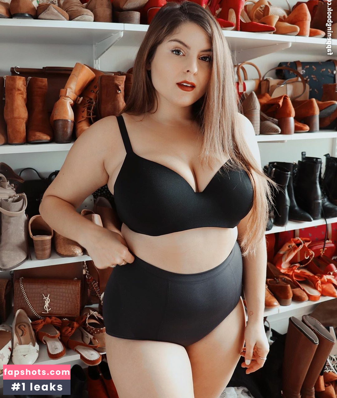 Noelle Downing gallery photo #11