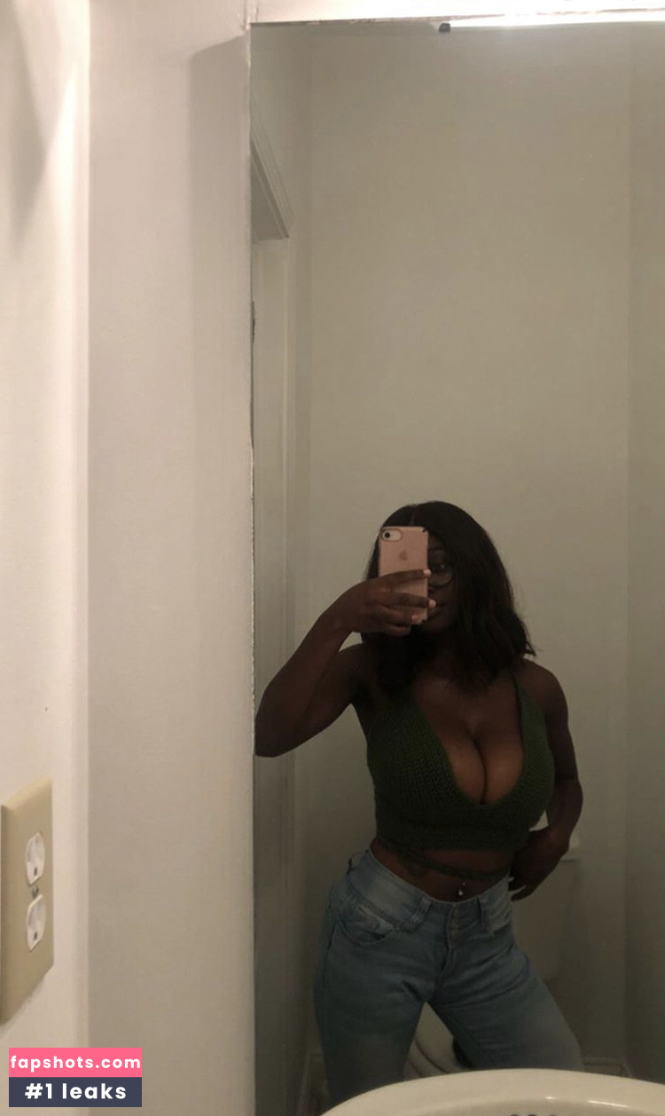 Noelle KaylahRich gallery photo #8