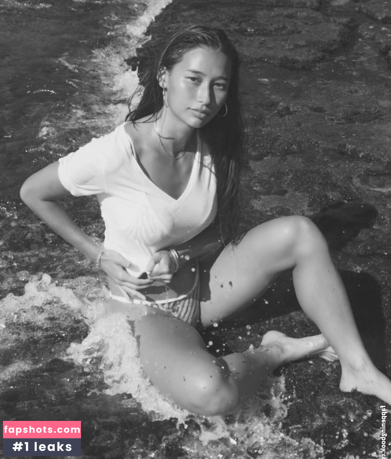 Noelle Lezy gallery photo #30