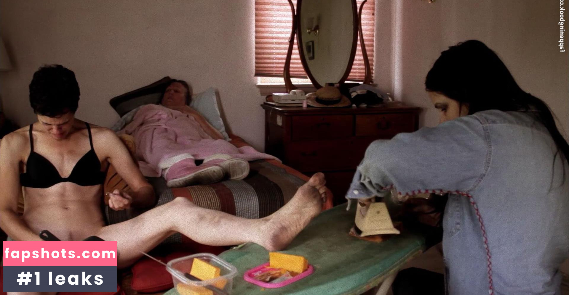 Noelle Messier gallery photo #3