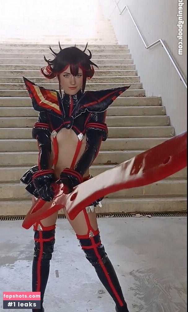 Noelle Sama gallery photo #15