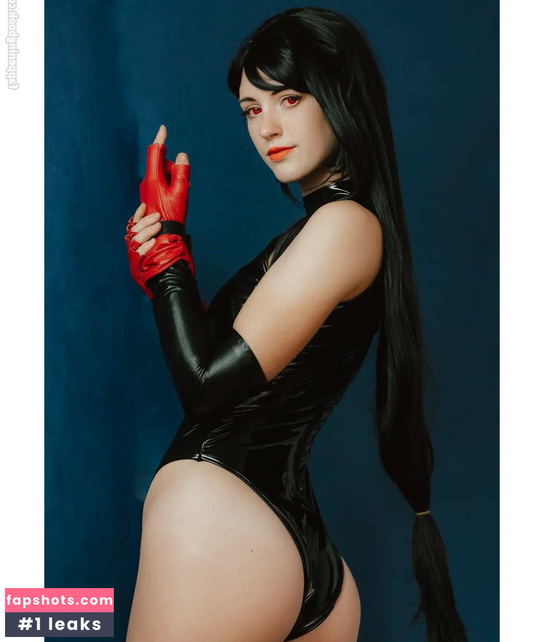 Noelle Sama gallery photo #26