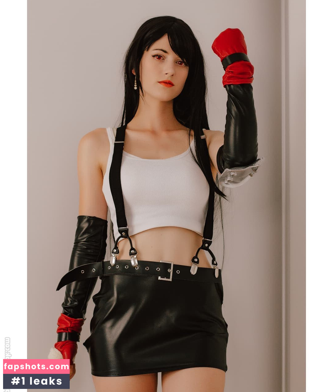 Noelle Sama gallery photo #35