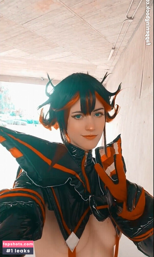 Noelle Sama gallery photo #6