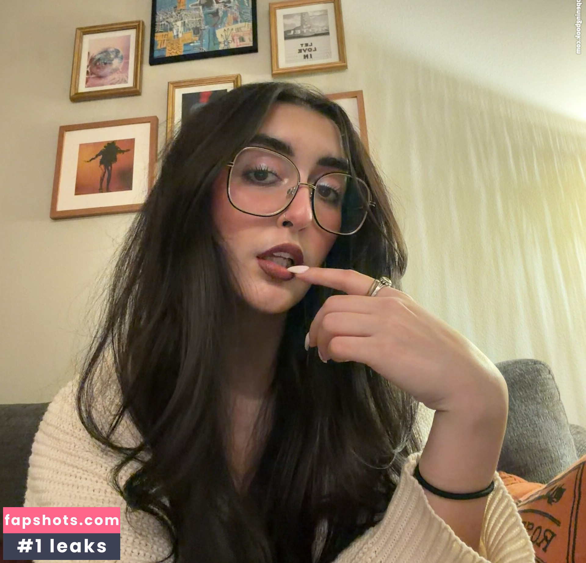 noeltheowl gallery photo #3