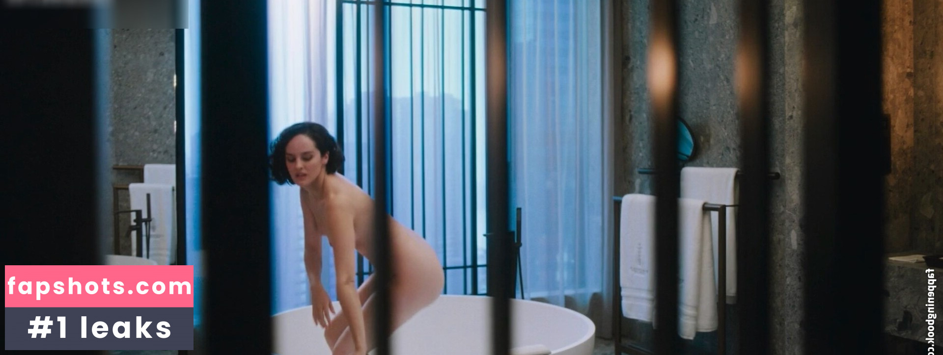 Noemie Merlant gallery photo #28