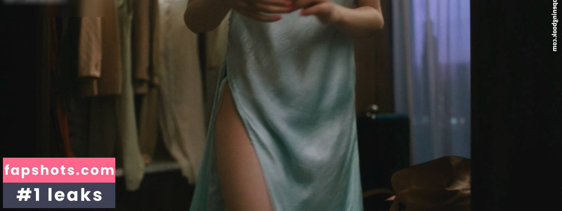 Noemie Merlant gallery photo #30