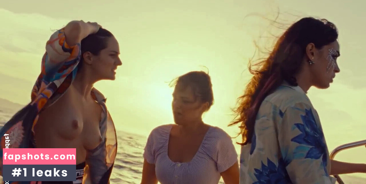 Noemie Merlant gallery photo #5