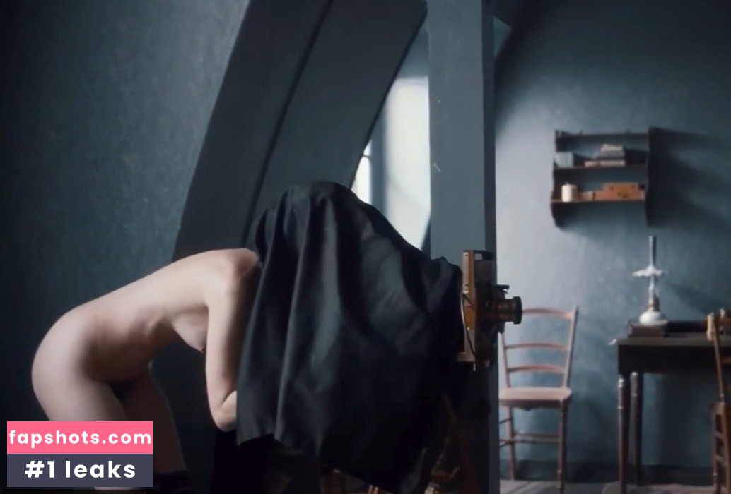 Noemie Merlant gallery photo #62