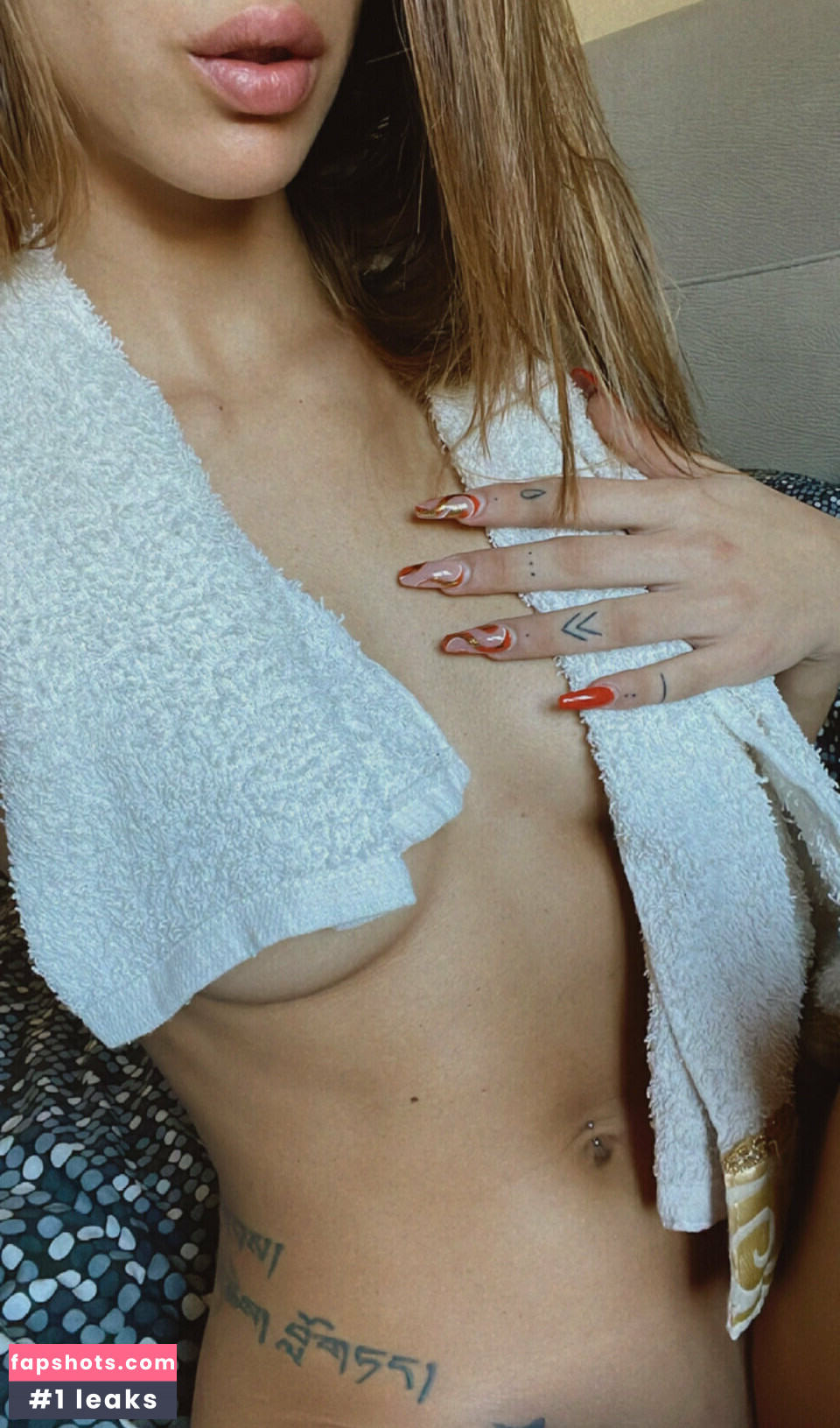 Noemy94 gallery photo #50