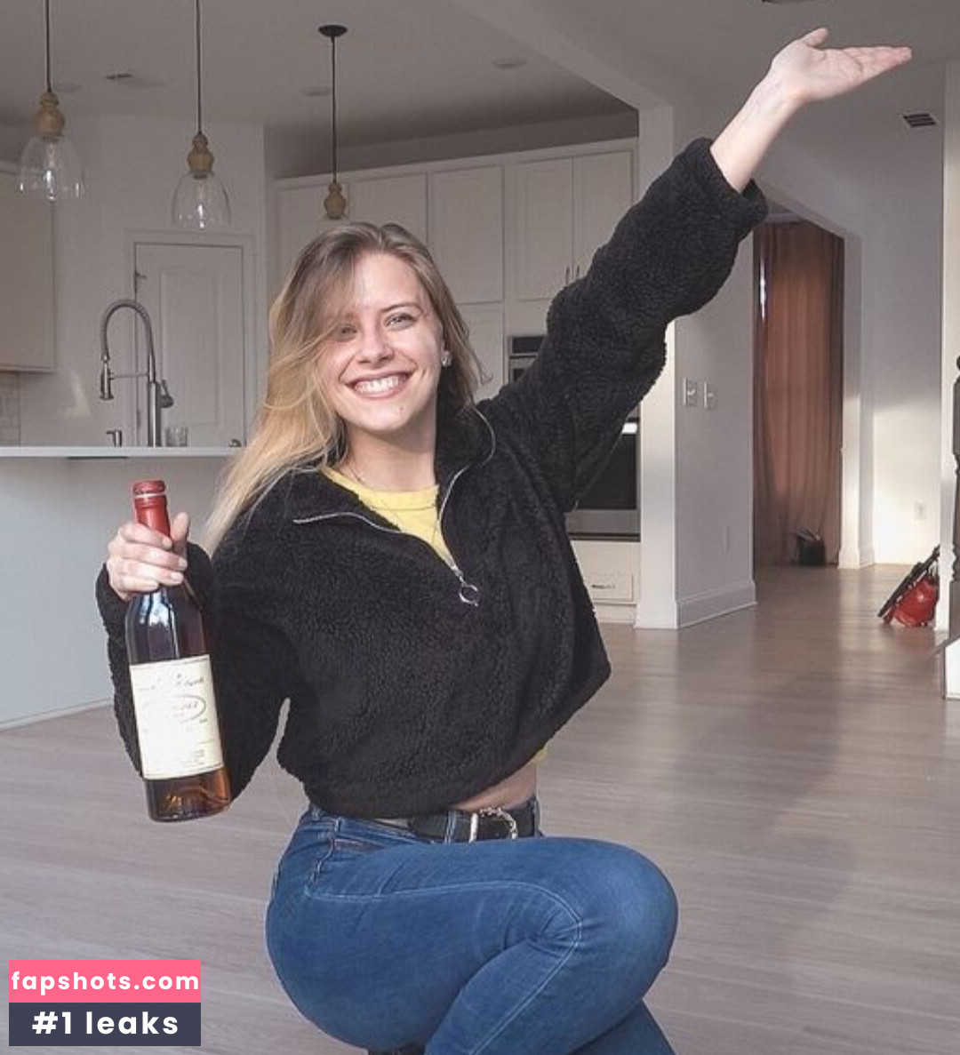 NoisyButters gallery photo #5