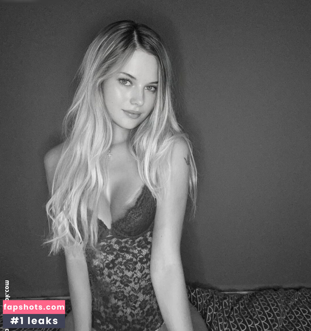 Nolwenn Delmas Nude Leaks OnlyFans Photos #13 - LeakJerk