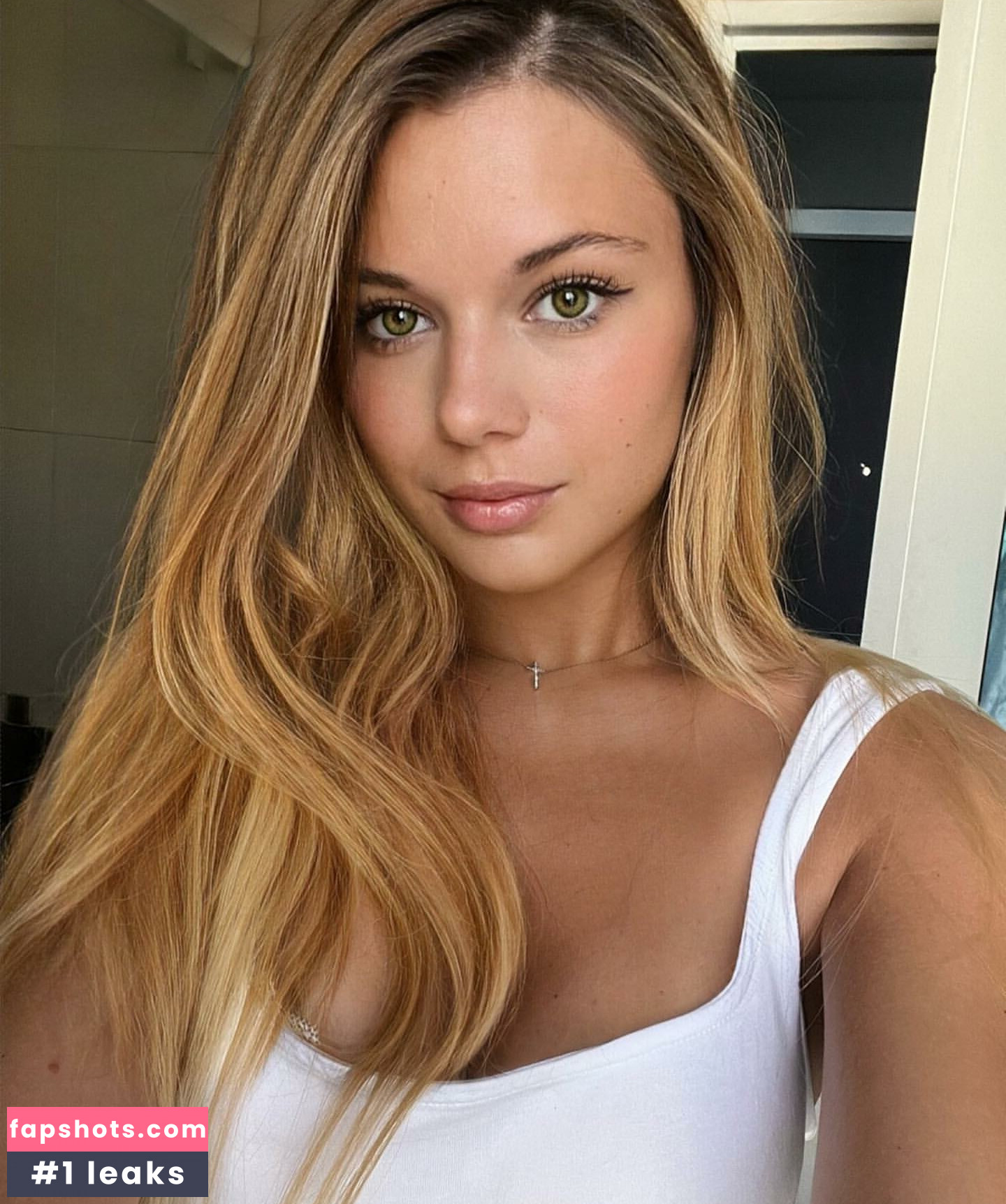 Nolwenn Dis gallery photo #19