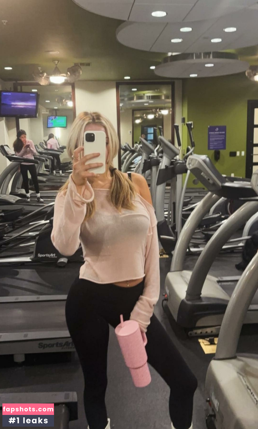 Nomi Sheridan gallery photo #23