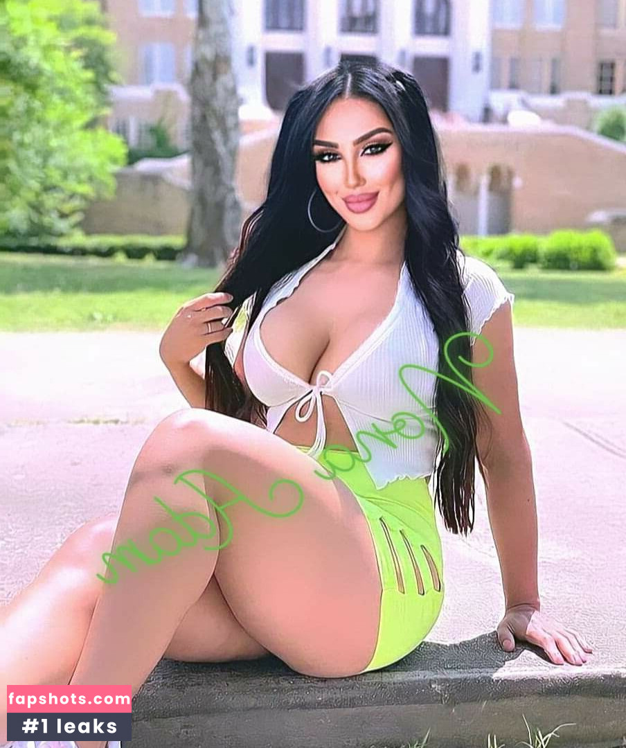 Nona Adams gallery photo #13