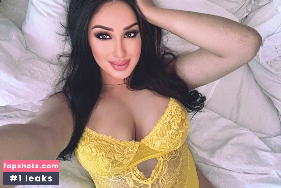 Nona Adams gallery photo #15