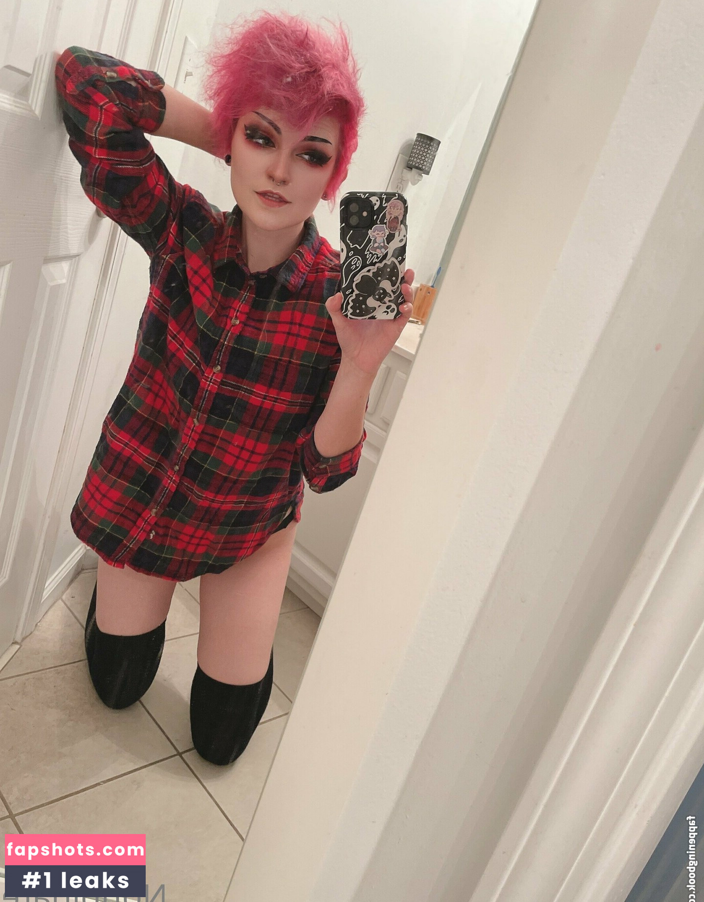 Nonbinate gallery photo #32