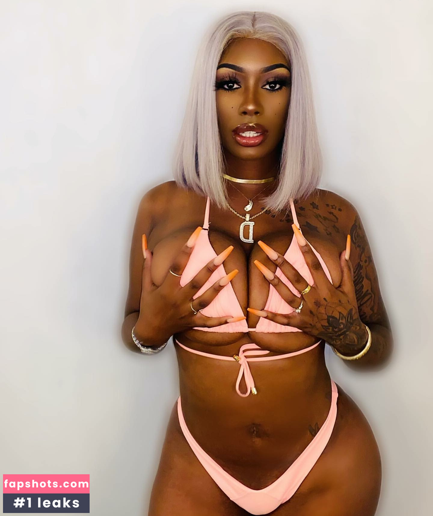 NonnieBaby gallery photo #19